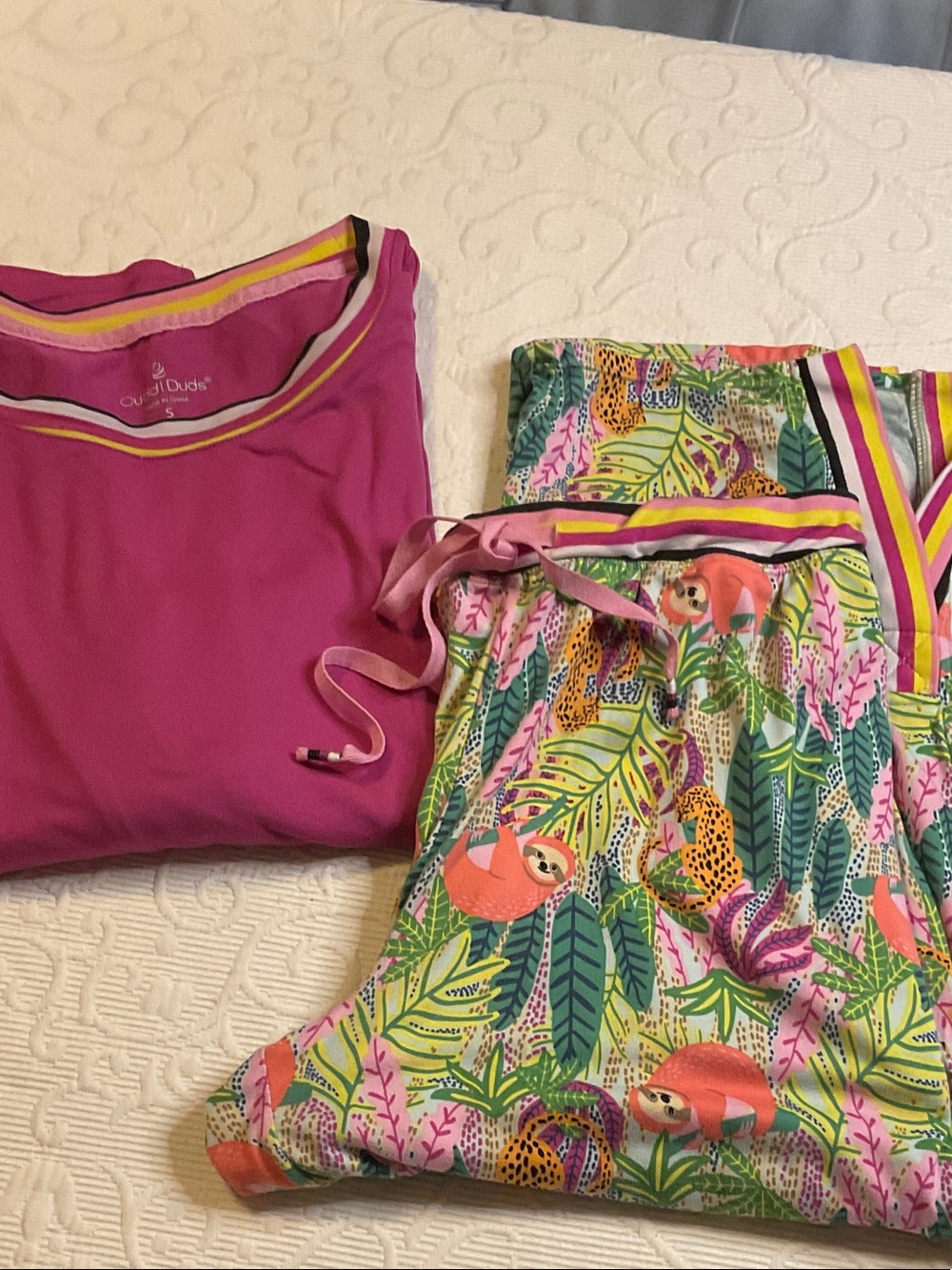 Cuddl Duds Fuchsia Lounge Set. Capri. Jungle Theme. Small